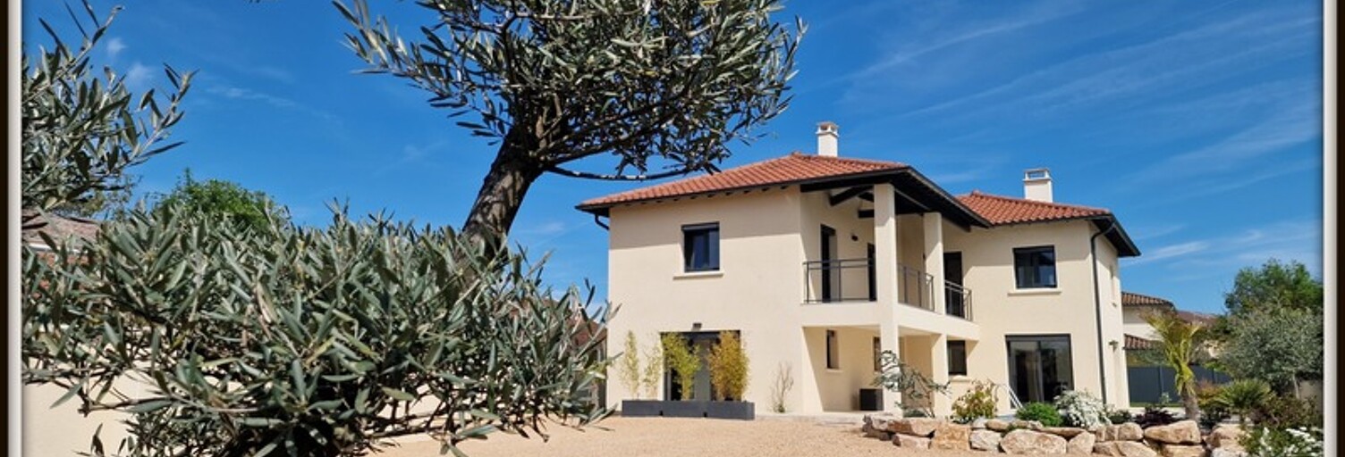 Maison 6 Pièces 207 m² à vendre à Feillens (01570)