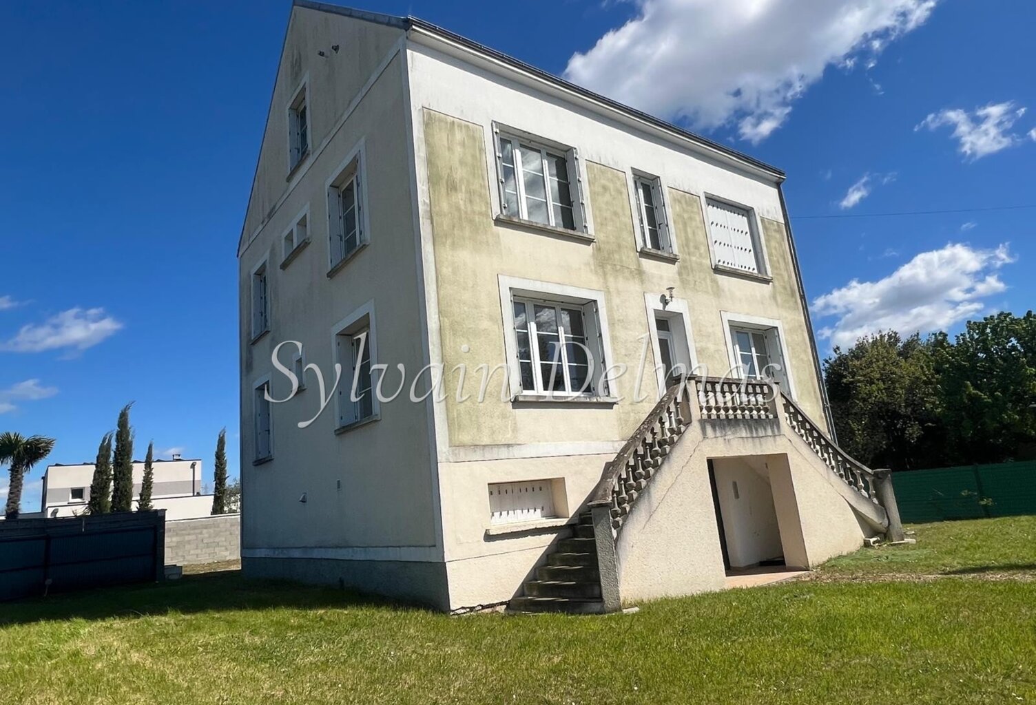 Immeuble à vendre SAINT CYR SUR LOIRE (37) — photo 1