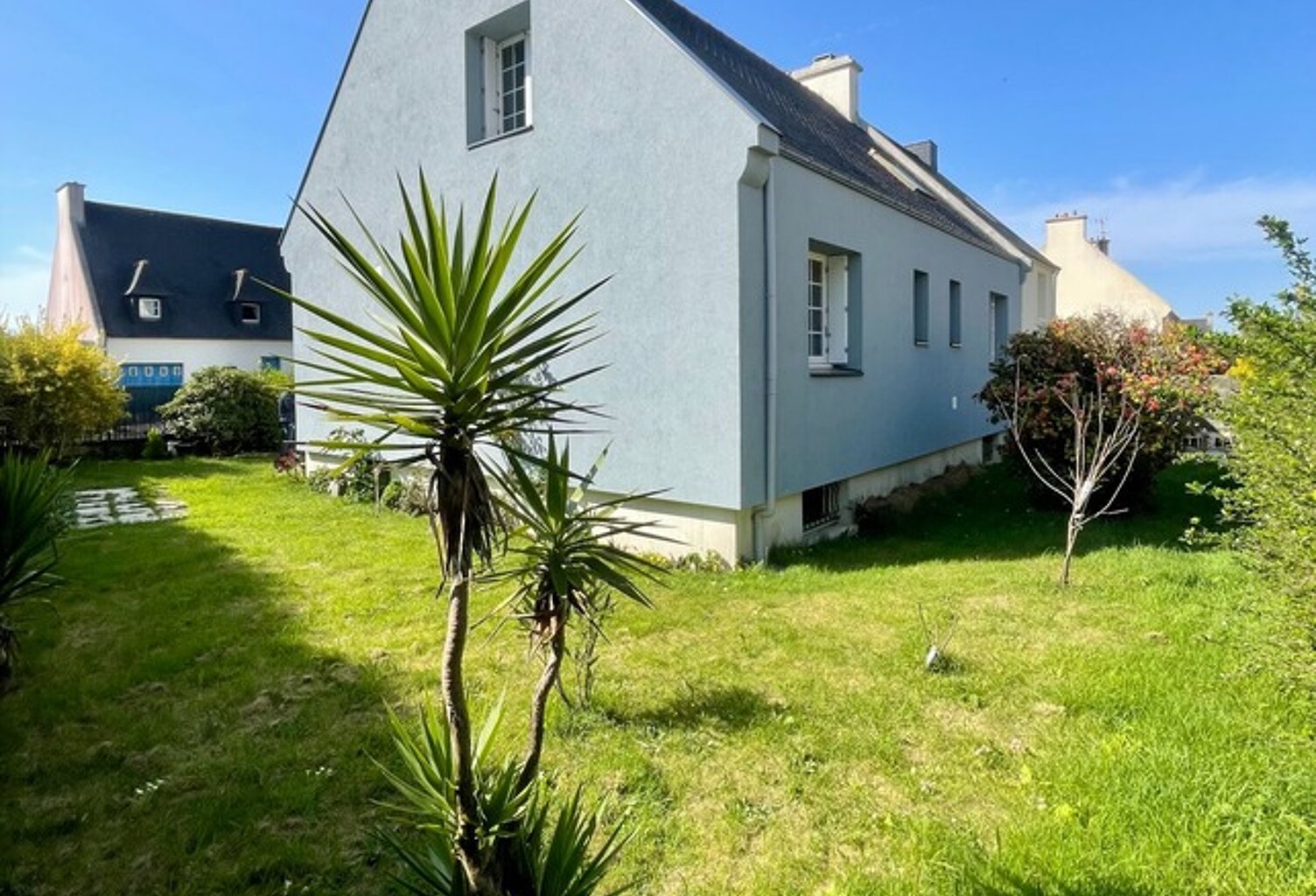Brest – Jolie maison T4 avec 58 m² de grenier aménageable : un vrai potentiel d’évolution ! — photo 1