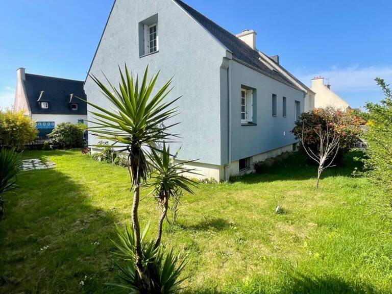 Brest – Jolie maison T4 avec 58 m² de grenier aménageable : un vrai potentiel d’évolution ! — photo 1