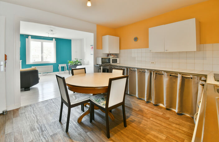Maison/Appartement à vendre 2 pièces SAINT JEAN D'ANGELY (17)- 60 m² — photo 3
