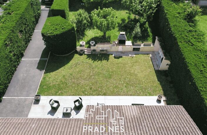 Maison de plain pied avec grand jardin - plateau de Montrond — photo 2