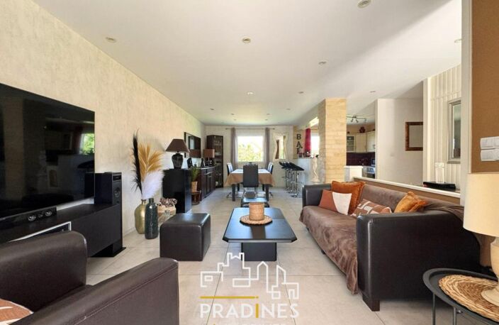 Maison de plain pied avec grand jardin - plateau de Montrond — photo 3