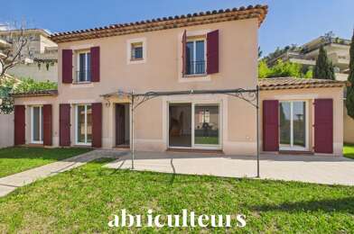 Maison 5 pièces 599000 €