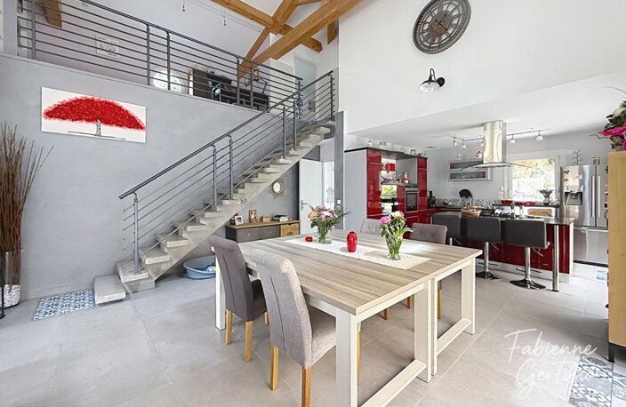 SOLLIES-TOUCAS! Maison contemporaine avec piscine et garage de74m2 — photo 4