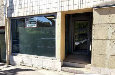 ST ETIENNE Terrenoire. Local commercial ou professionnel au rez de chaussée d'un immeuble de 1984. 89m² — photo du bien