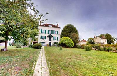 MAISON BOURGEOISE  229 M2 + dépendance 155 m2 PRIX  467900 — photo du bien