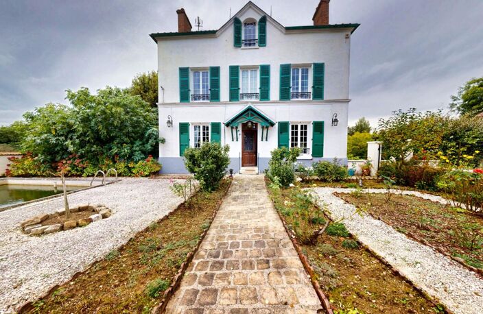 MAISON BOURGEOISE  229 M2 + dépendance 155 m2 PRIX  467900 — photo 4