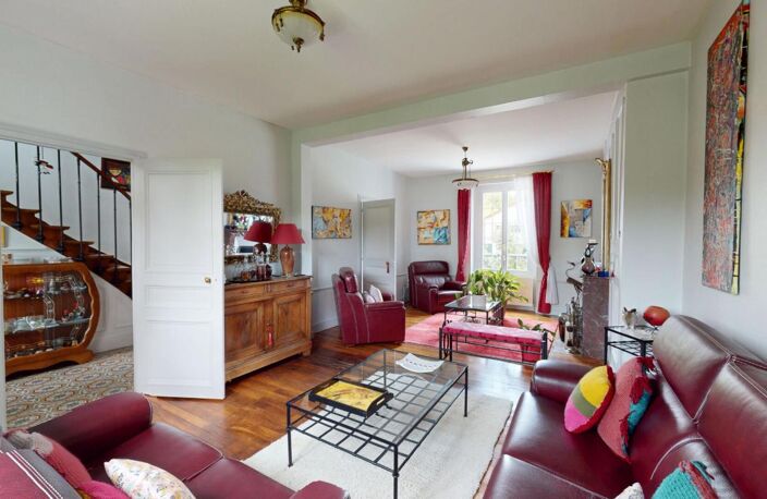 MAISON BOURGEOISE  229 M2 + dépendance 155 m2 PRIX  467900 — photo 5