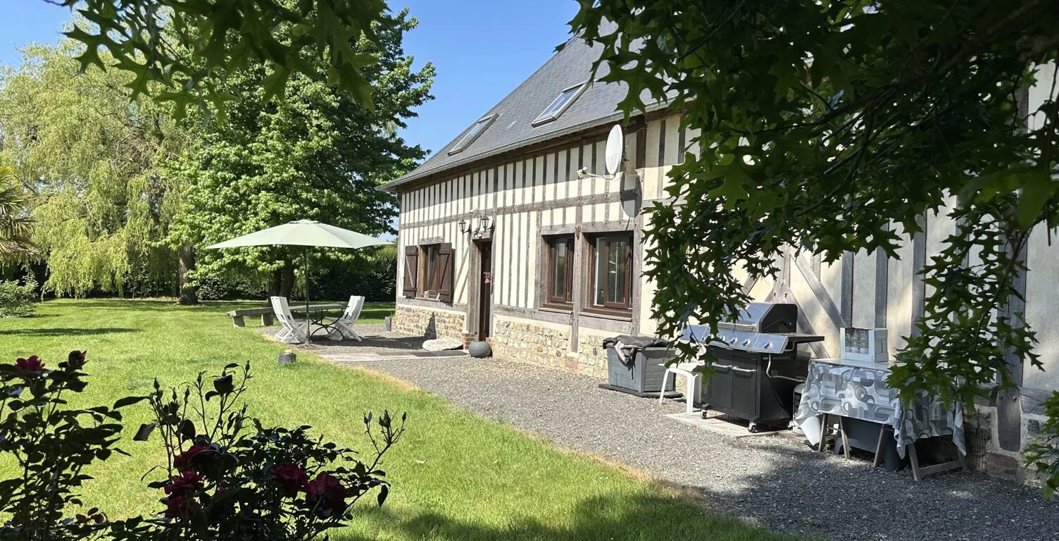 Maison familiale brique et colombage — photo 1