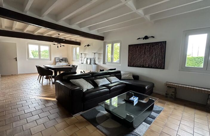 Maison familiale brique et colombage — photo 3