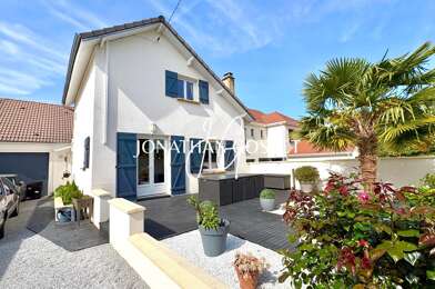 Maison 6 pièces 520000 €