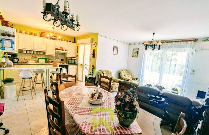 Agde: maison lumineuse: 4 p, 3chb, 82m2, garage et pk, terra — photo 2