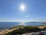 LES SABLES D OLONNE APPARTEMENT T2 FACE OCEAN — photo 2