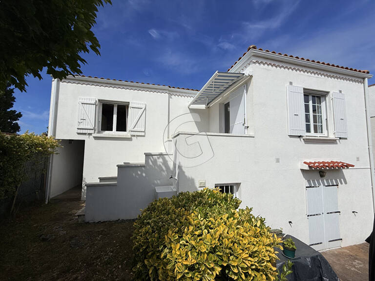 APPARTEMENT - 3 PIECES - 48 M² - A VENDRE - LA TRANCHE SUR MER — photo 1