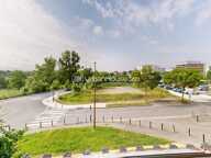 T3 traversant 65m² · Double terrasse 26m² plein sud · 2 ch. avec terrasse privée · Gare TER · DPE C — photo 2