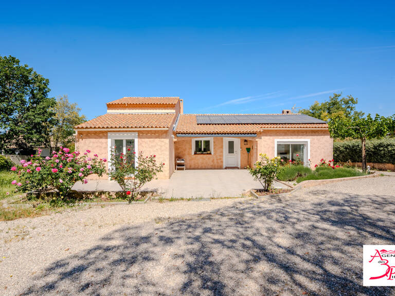 Dans un secteur résidentiel calme, cette villa édifiée en 1990 e — photo 1