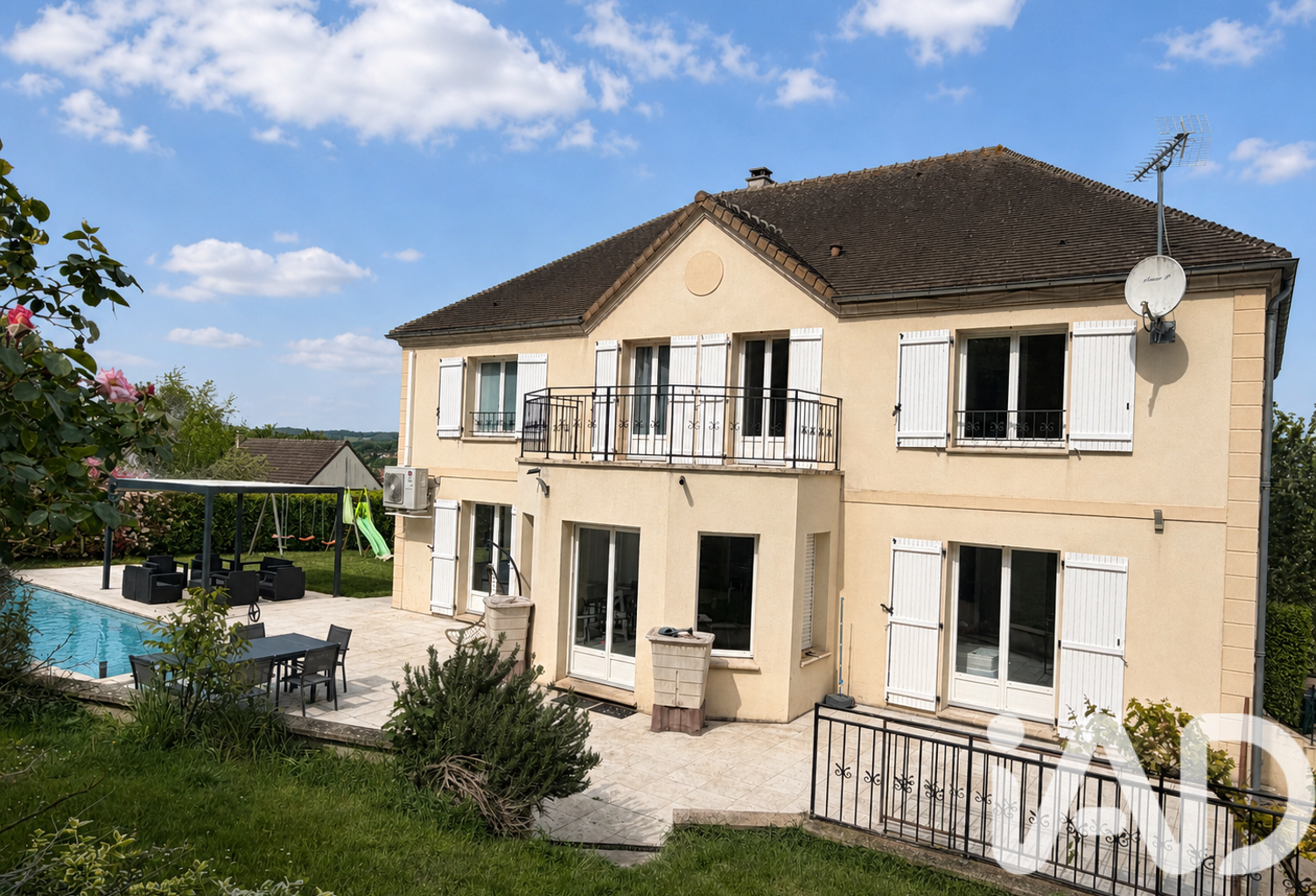 Vente Demeure 9 pièces — photo 1