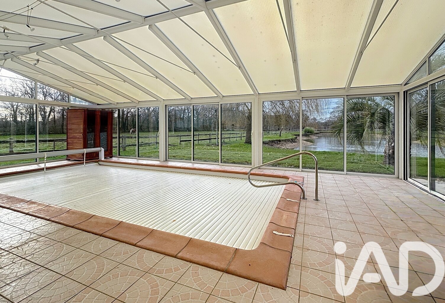 Vente Maison/villa 8 pièces — photo 1