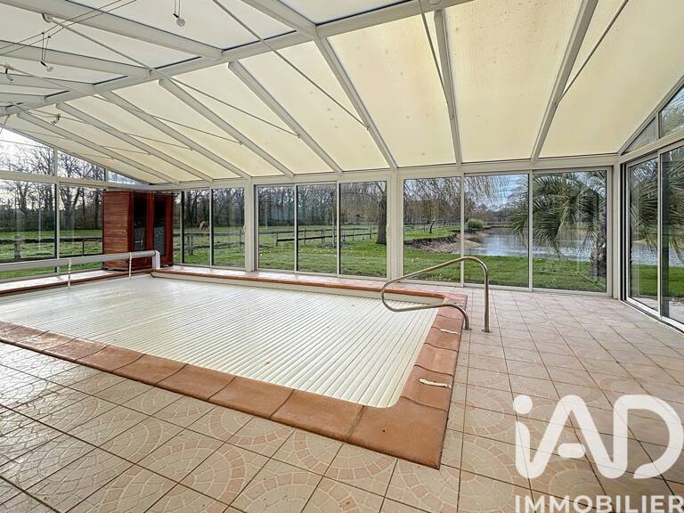 Vente Maison/villa 8 pièces — photo 1