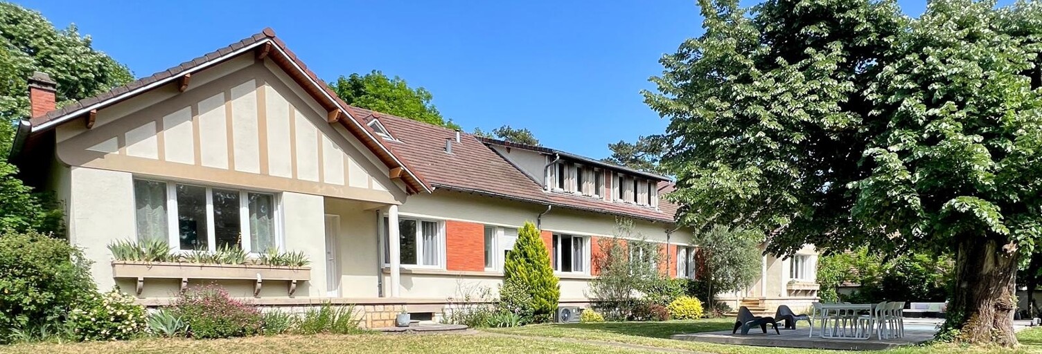 Maison 12 Pièces 380 m² à vendre à Bourges (18000)