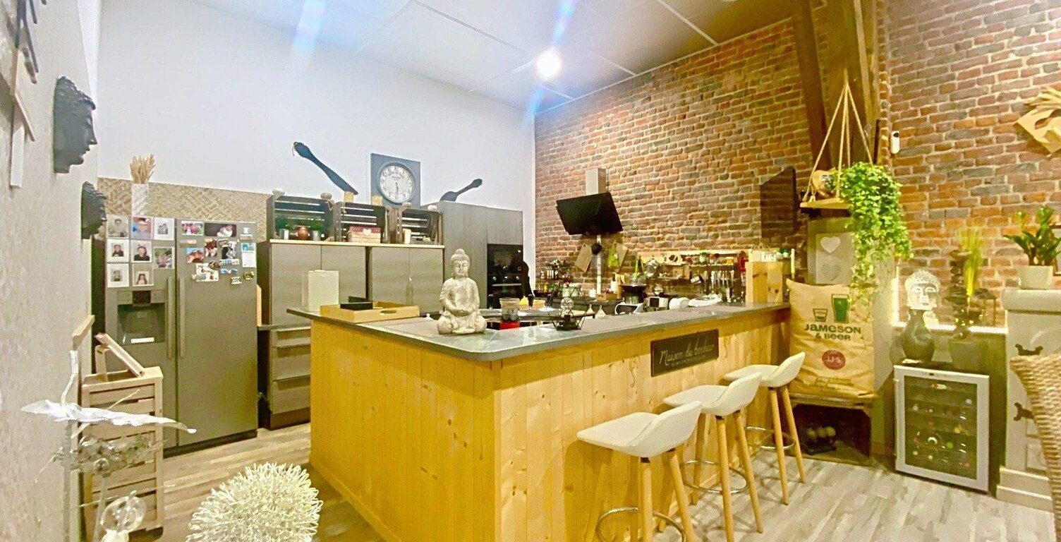 LOFT 140M² AVEC TERRASSE ET STATIONNEMENT — photo 1