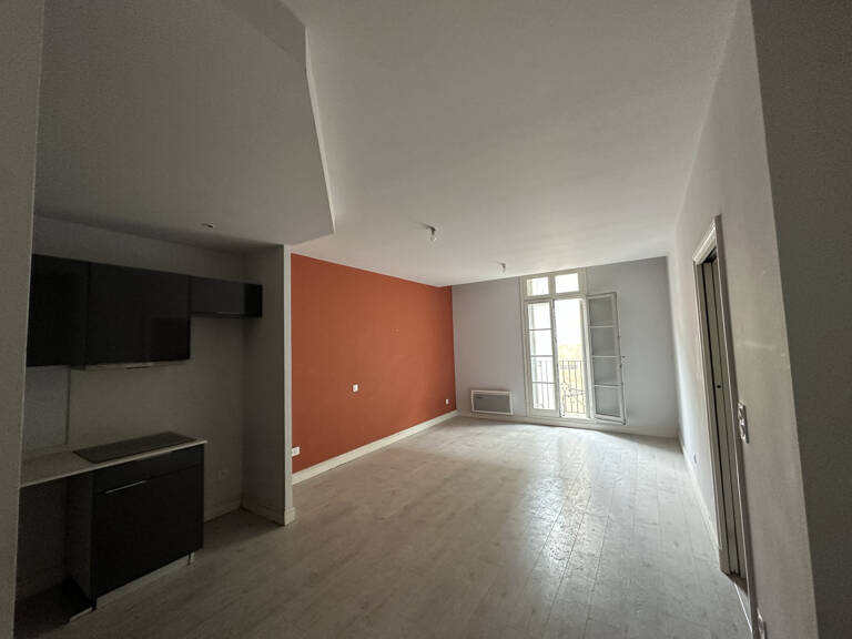 Grand appartement T2  SH 43 M2  avec balcon — photo 1