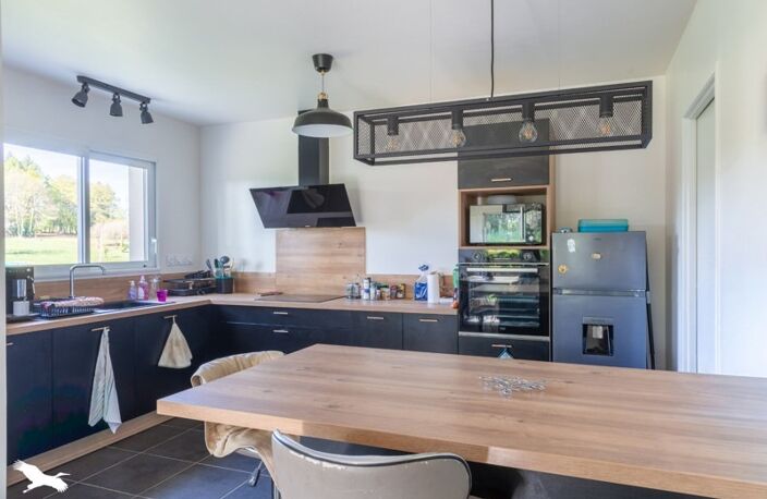 Vente maison 4 pièces 95 m² Seilhac (19700) — photo 2