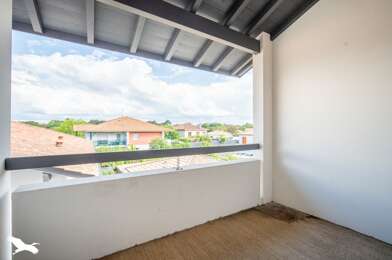 Appartement 3 pièces 274200 €