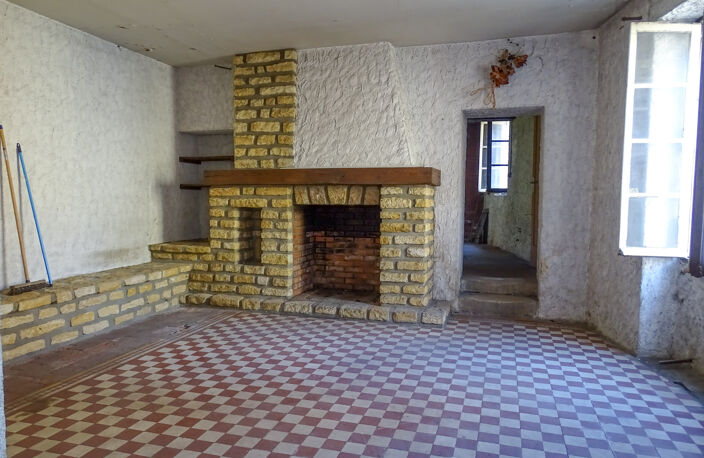 En vente à Châtres-Sur-Cher (41) : maison de caractère 10 pi — photo 3