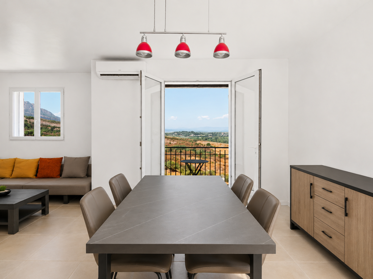 Roquebrune sur Argens - Charmante masion jumelée d'un côté r — photo 1