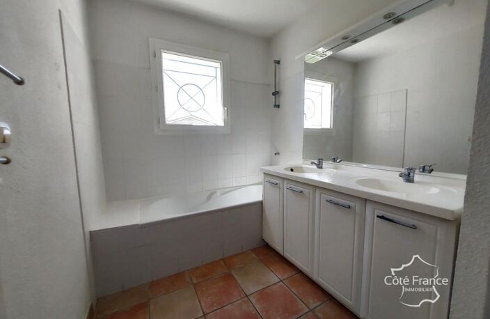 Maison de plain pied 4 chambres — photo 3