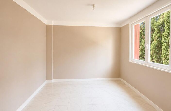 Aix Quartier Pigonnet – Appartement T4/5 traversant de 81 m² avec balcon, cave et stationnement — photo 3