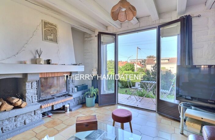 MARCHE DES COTEAUX -ECOLE PRIVE ST JOSEPH -IDEAL JEUNE COUPLE !! JOLIE MAISON 100M2 3 CHAMBRES S/SOL TOTAL ET GARAGE — photo 4