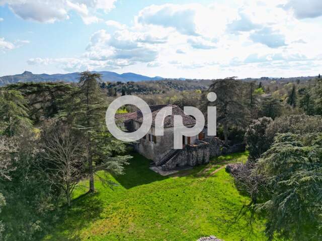 Maison en pierre sur 1,13ha — photo du bien