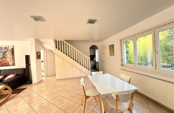 Belle maison familiale très spacieuse et lumineuse 5/6 pièces à vendre 121 m² avec un grand Jardin - AULNAY SOUS BOIS à 12 minutes de Paris — photo 2