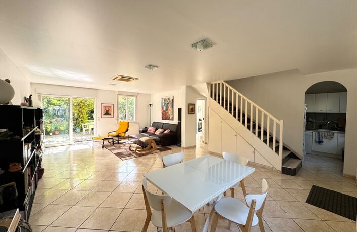 Belle maison familiale très spacieuse et lumineuse 5/6 pièces à vendre 121 m² avec un grand Jardin - AULNAY SOUS BOIS à 12 minutes de Paris — photo 3