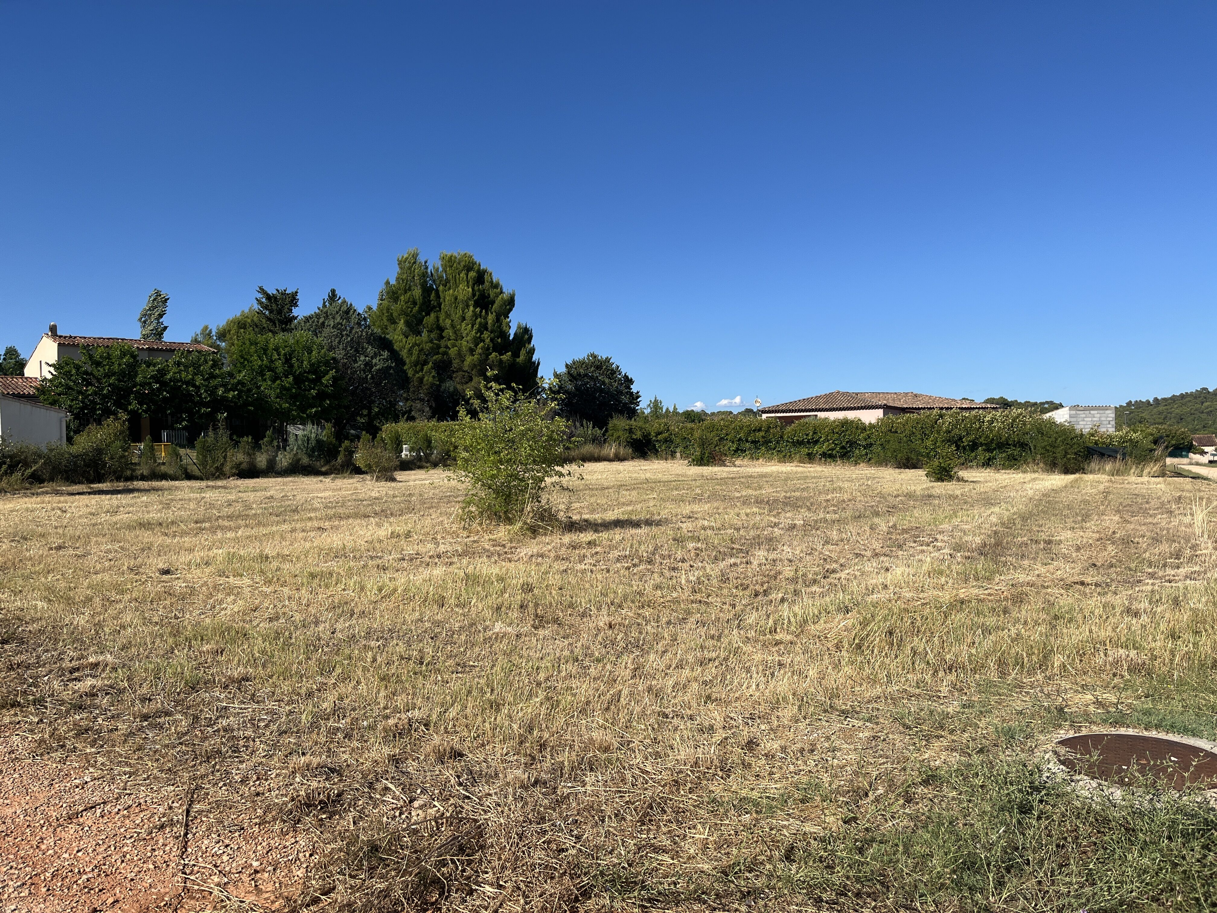 Terrain  à vendre Saint-Maximin-la-Sainte-Baume 83470