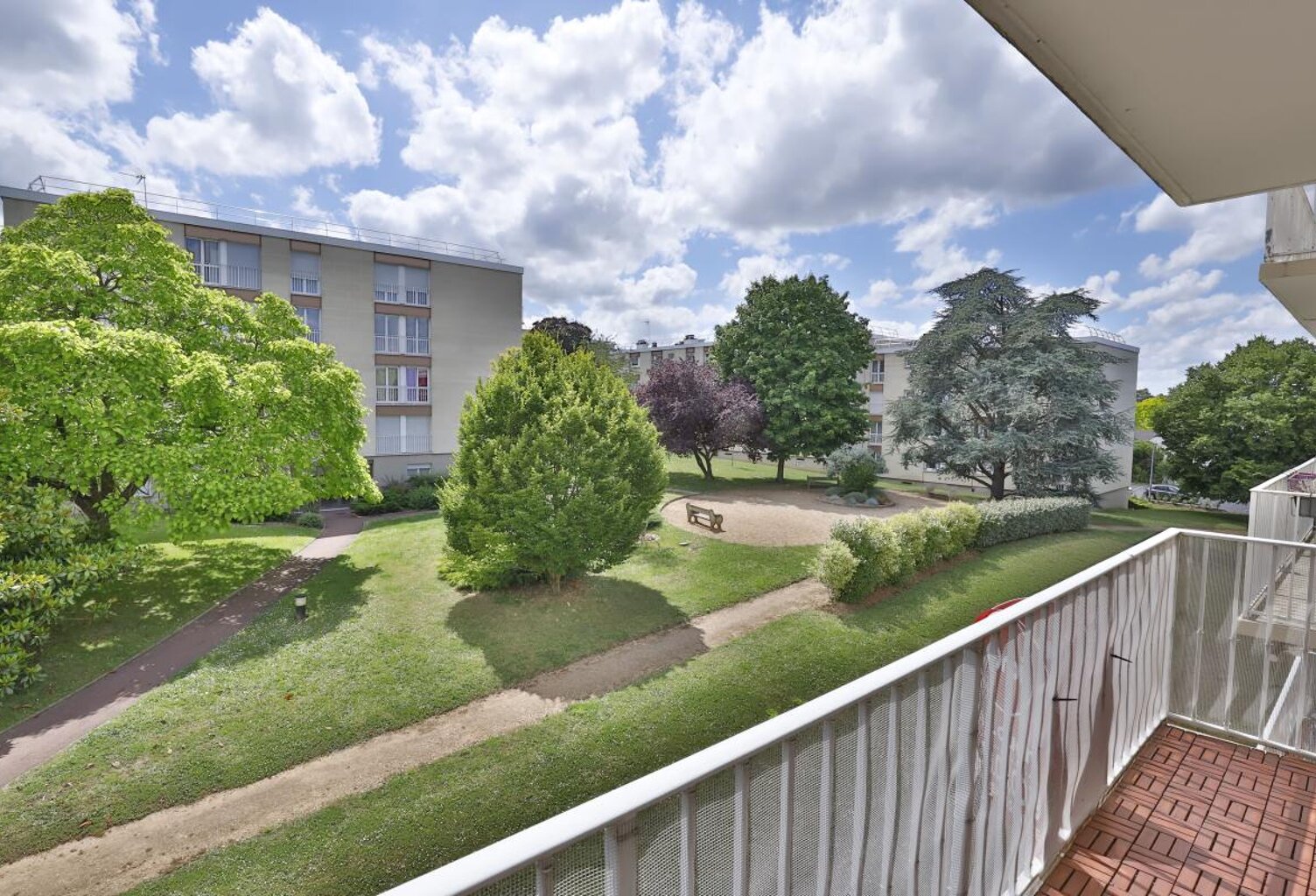 Appartement À Vendre — photo 1