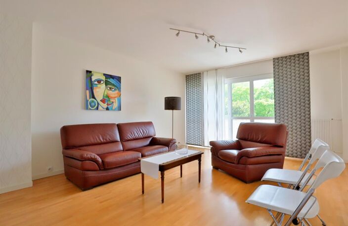 Appartement À Vendre — photo 2
