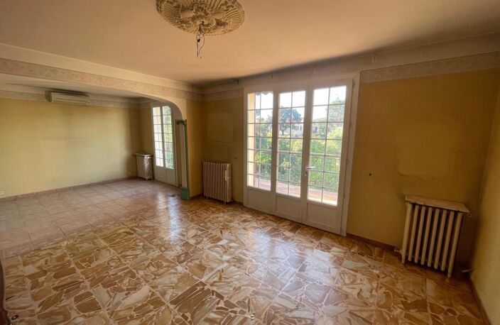 QUARTIER JANAS HAUT DE VILLA 5 PIECES 3 CHAMBRES DEUX PARKINGS PRIVATIFS — photo 3