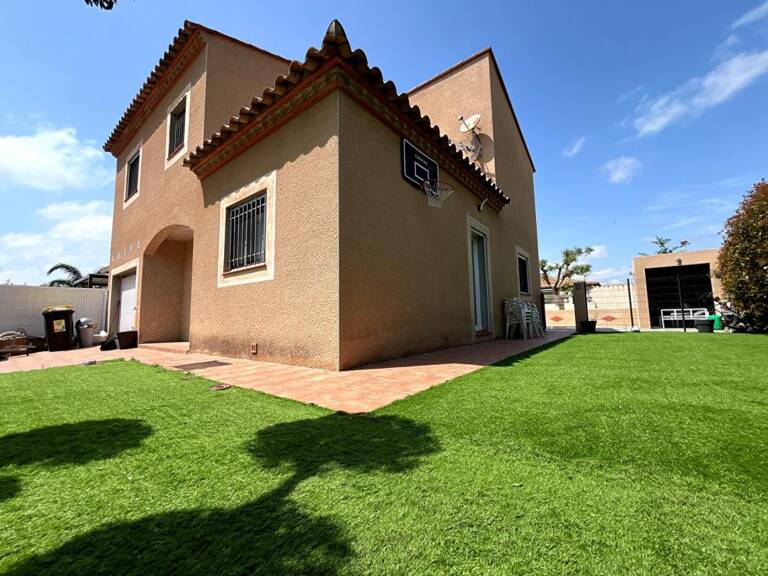 Magnifique maison de 130 m² en R+1 avec piscine sans vis-à-vis dans un secteur recherché et calme — photo 1