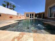 Magnifique maison de 130 m² en R+1 avec piscine sans vis-à-vis dans un secteur recherché et calme — photo 4