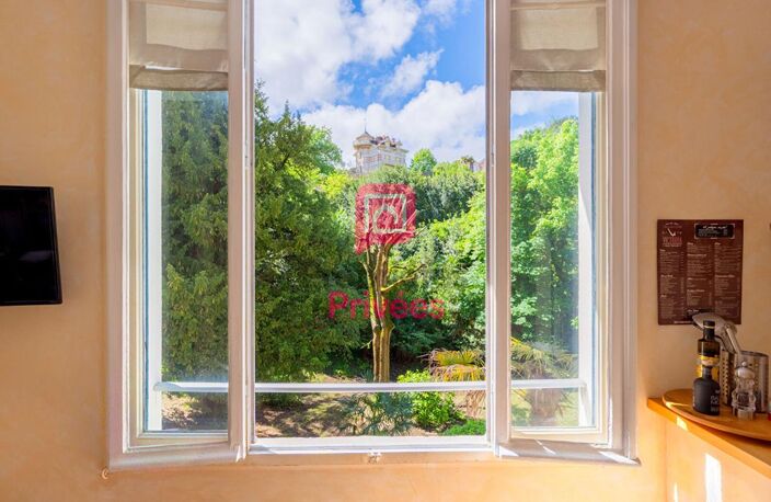 ARCACHON - Appartement de caractère avec jardin privatif au sein d'une remarquable villa Arcachonnaise — photo 2