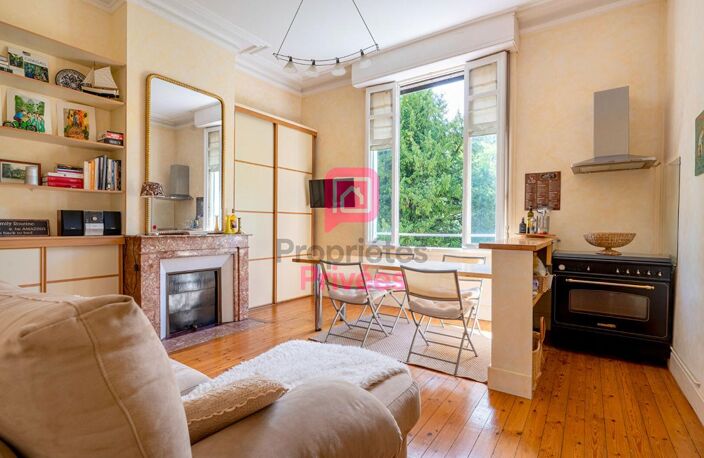 ARCACHON - Appartement de caractère avec jardin privatif au sein d'une remarquable villa Arcachonnaise — photo 4