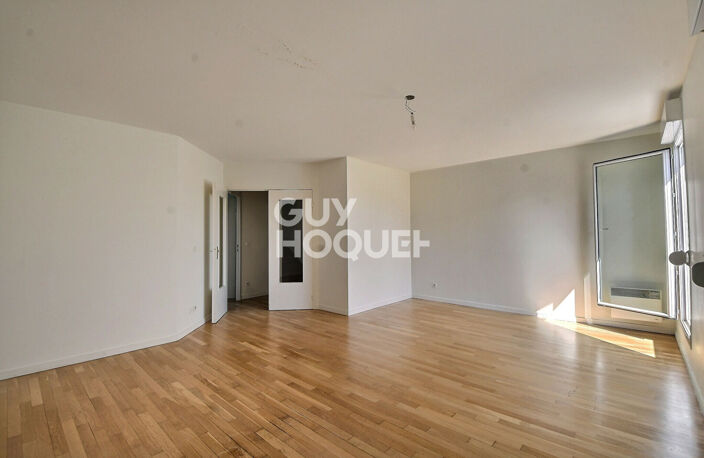 Villette / Ferrandière, Dernier étage, appartement T5 de 113 m²  avec grenier & garage, Lyon 3ème (69003) — photo 2