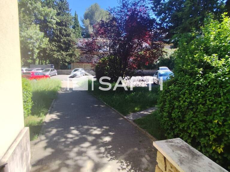 T3 lumineux avec terrasse, garage et cave - Fort potentiel ! — photo 1