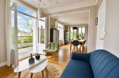 Maison 10 pièces 499000 €
