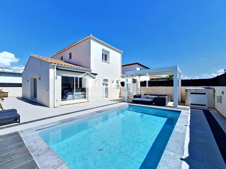 Villa récente de 120 m² sur 335 m² de terrain - 3 chambres, garage, terrasses et piscine. — photo 1