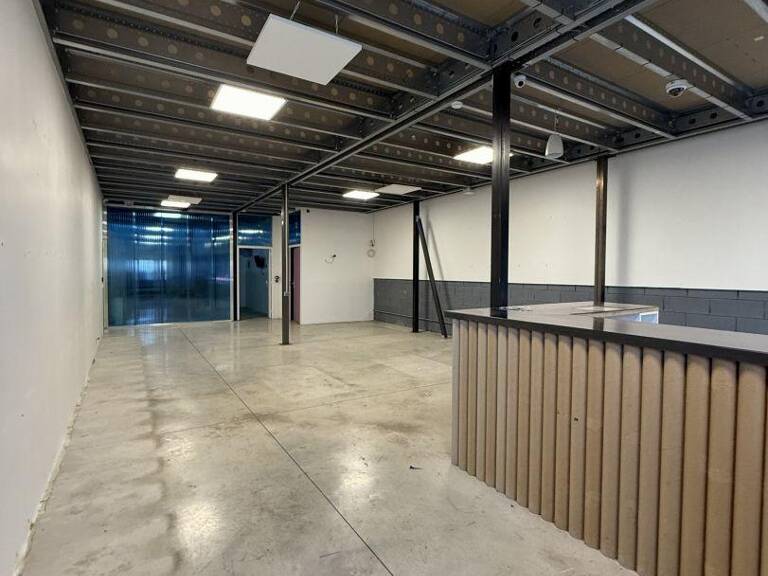 Location Boutique/Local commercial 108 m&sup2; — photo 1